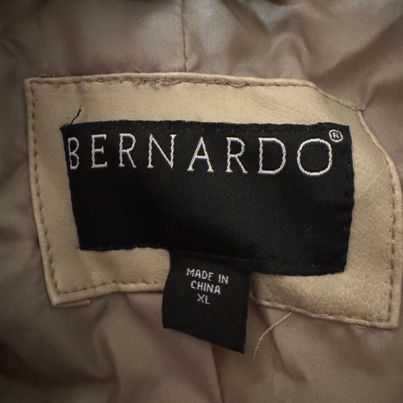Bernardo Faux Leather Moto Jacket – Size Women's XL - Picture 4 of 5